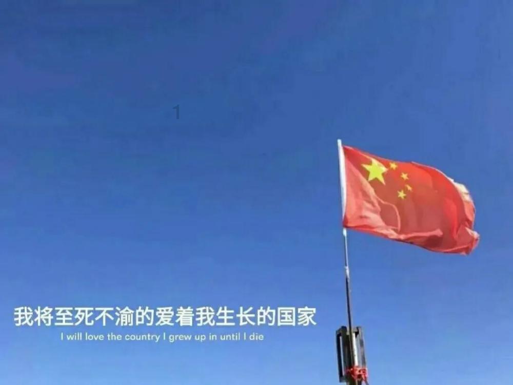 夏季的时尚女孩